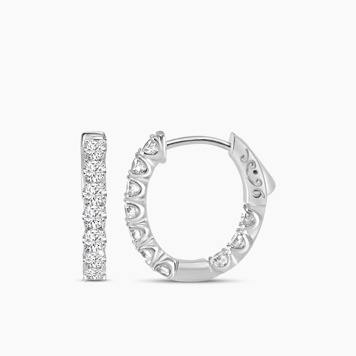 1.50 Ctw Inside Out Diamond Oval Earring Hoop