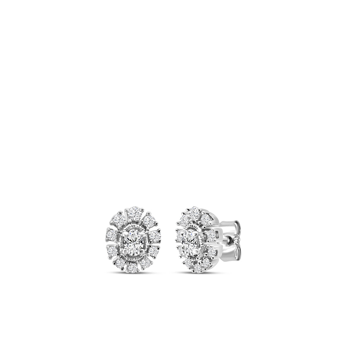 0.50 Ctw Diamond Oval Flower Earring