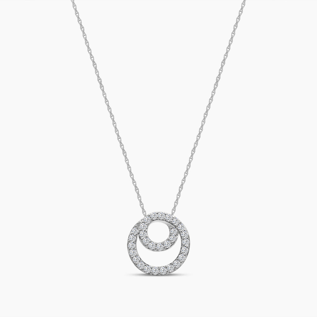 0.33 Ctw Diamond Circle Pendant with Chain