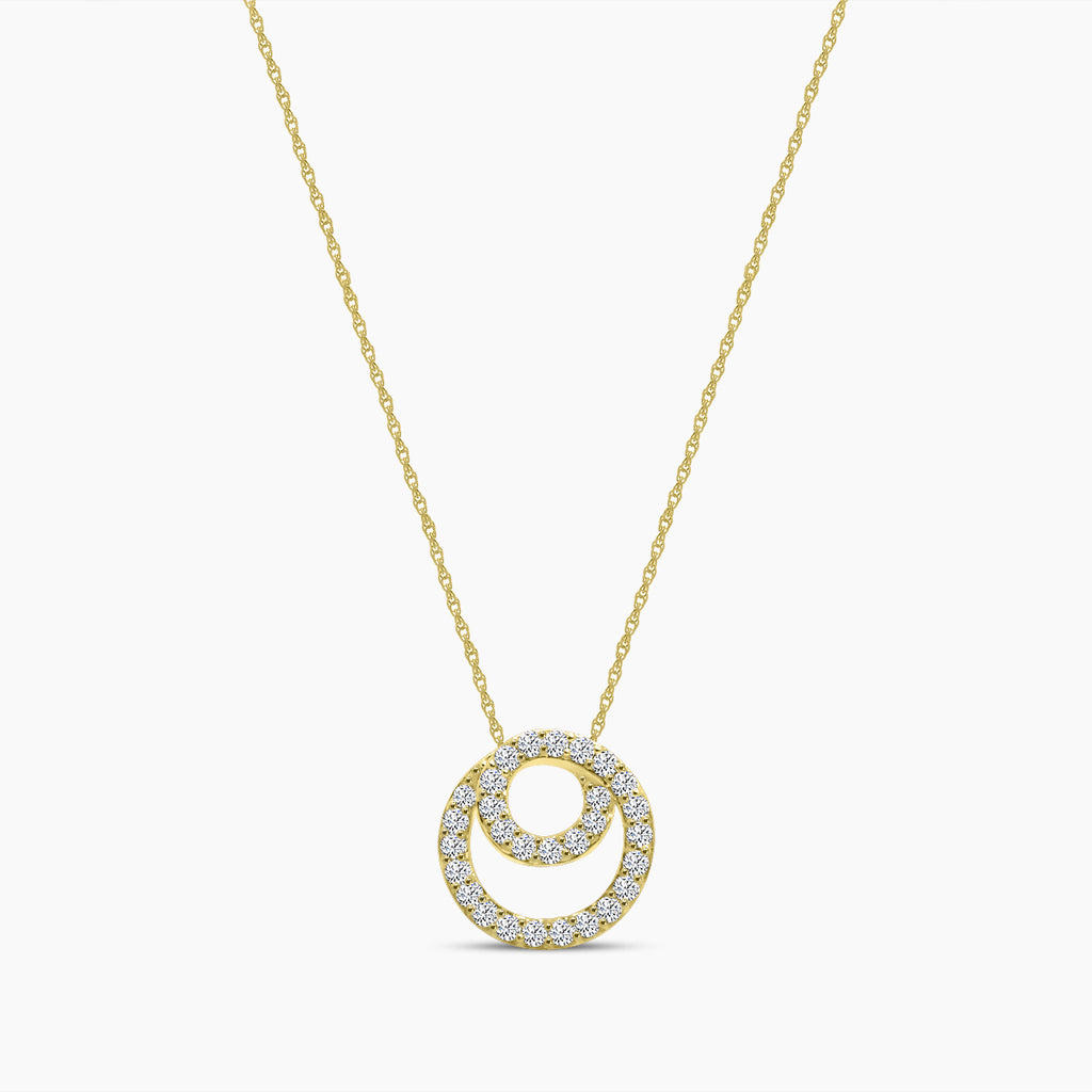 0.33 Ctw Diamond Circel Pendant with Chain