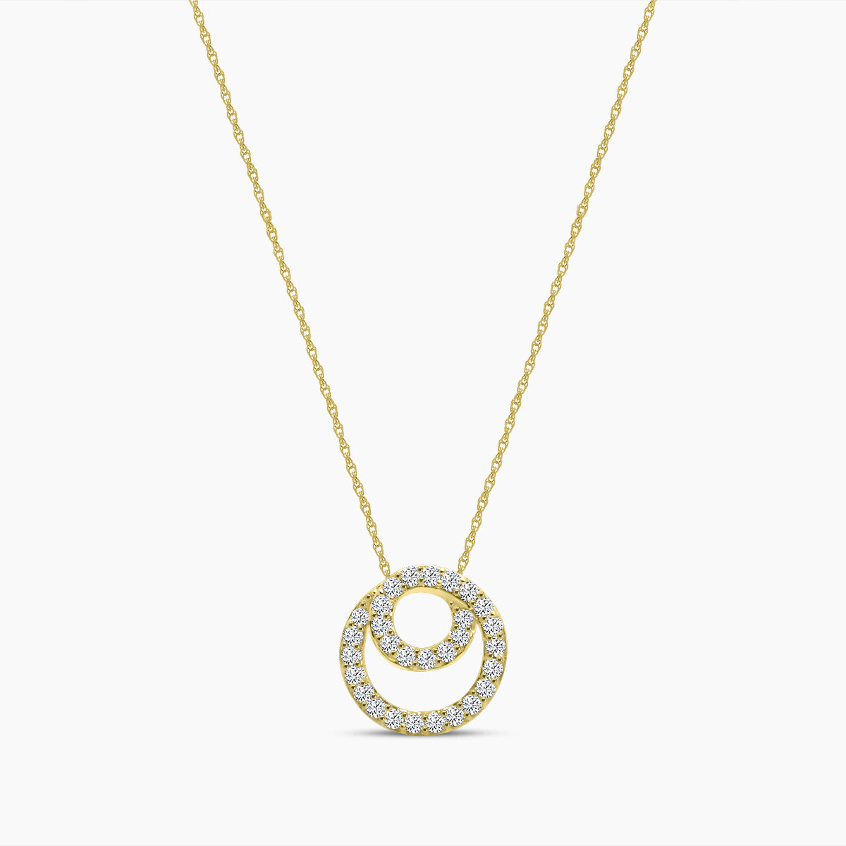 0.33 Ctw Diamond Circel Pendant with Chain