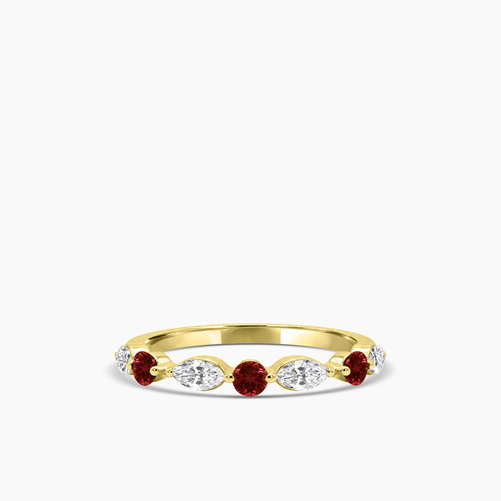 10KY 0.17 Ctw Diamond fashion ring with Garnet