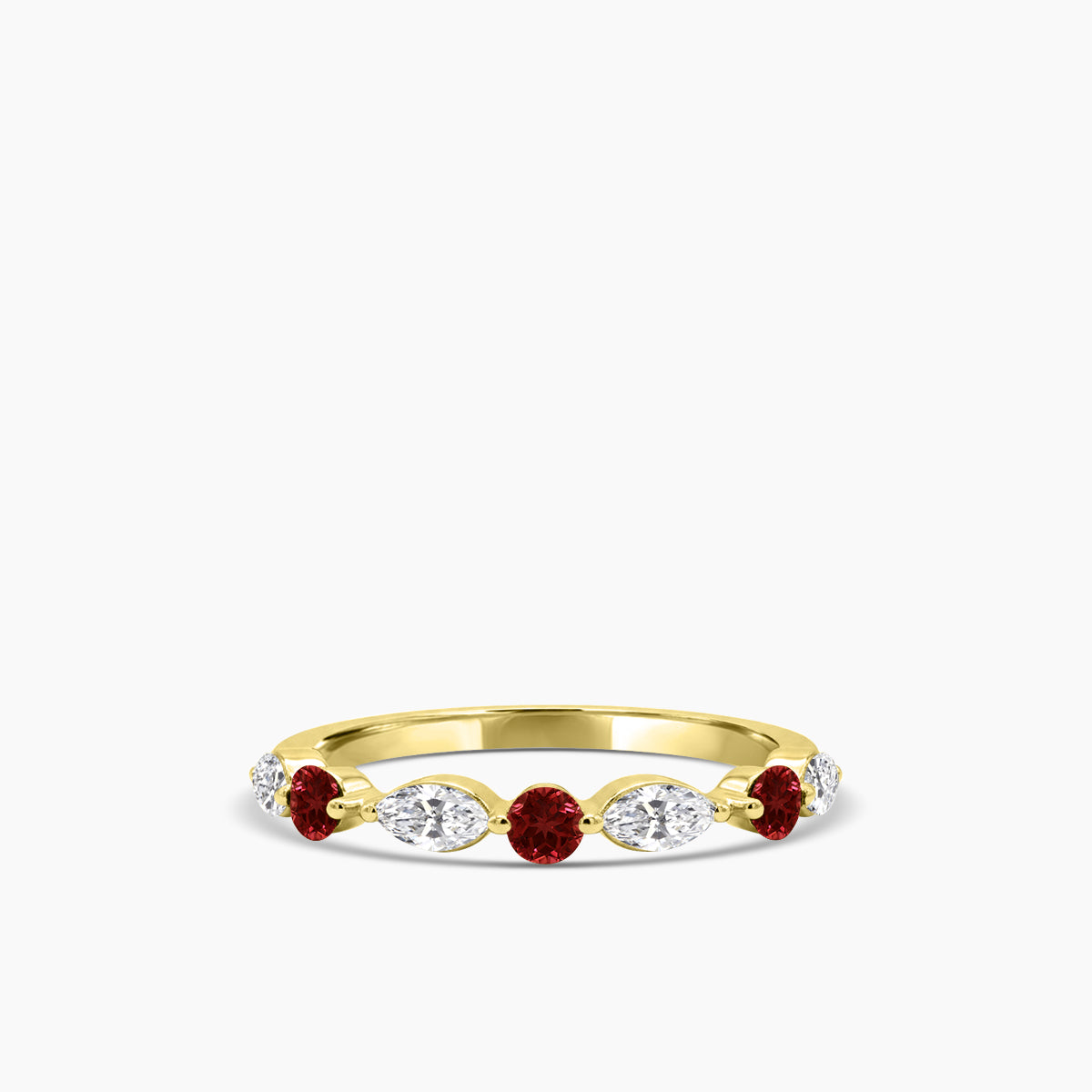 10KY 0.17 Ctw Diamond fashion ring with Garnet