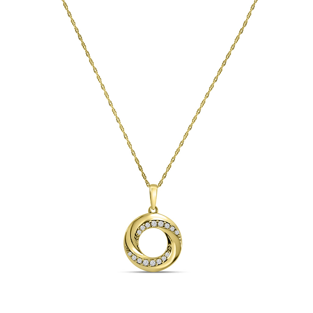 0.15 Ctw Diamond Circle Pendant with Chain