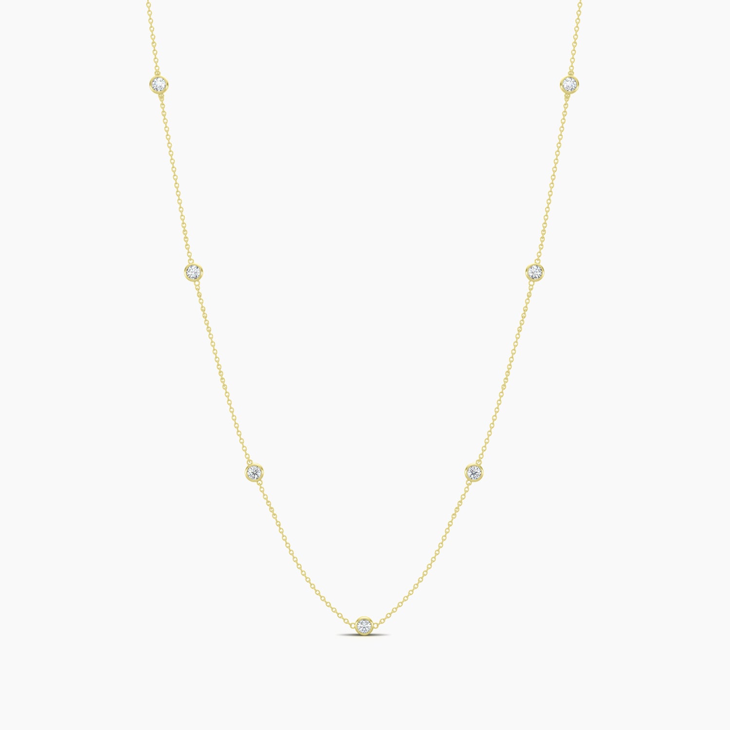Classic 0.25 Ctw Diamond Station Clover Necklace with 7 Stones