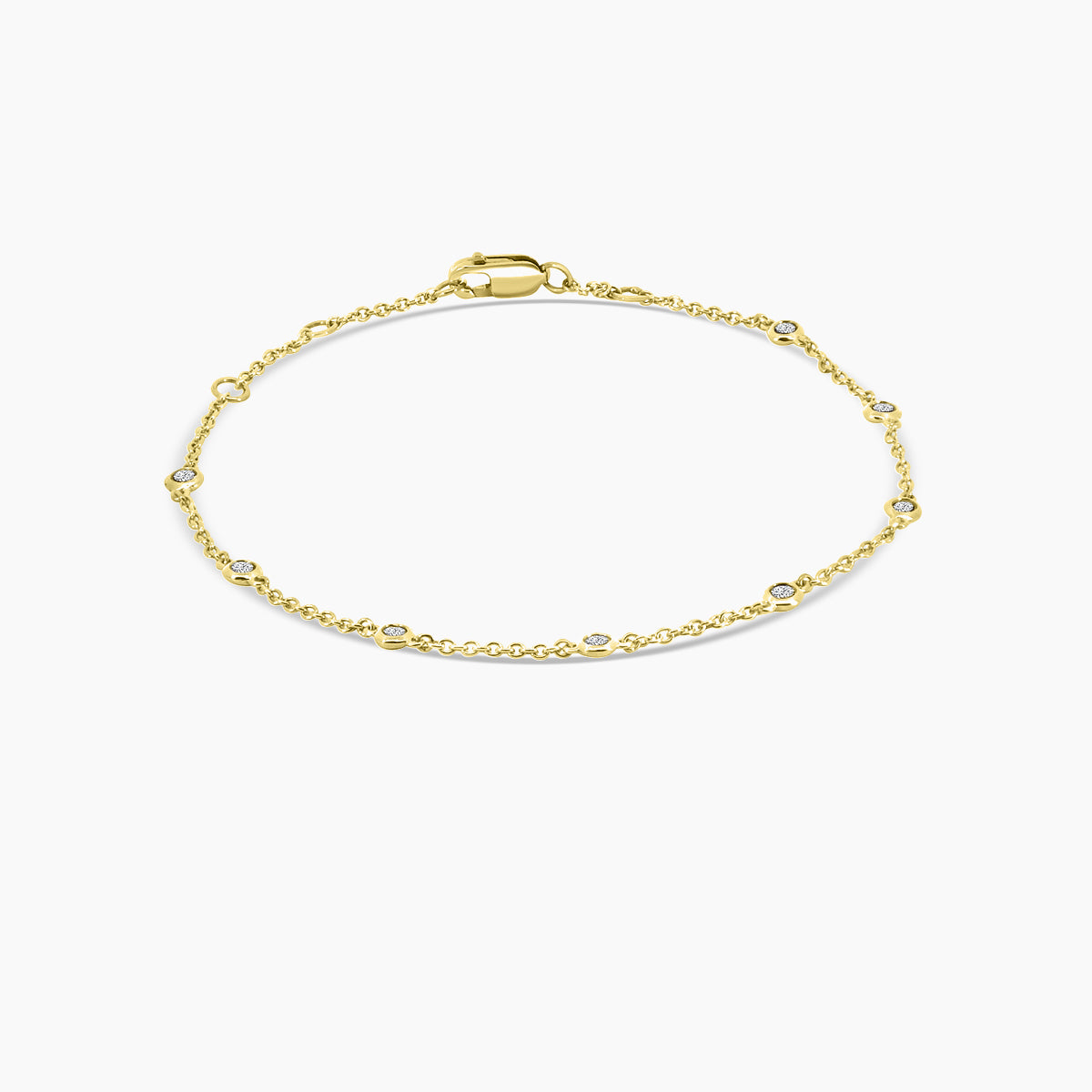 0.25 Ctw Diamond Station Bracelet with 8 Stones