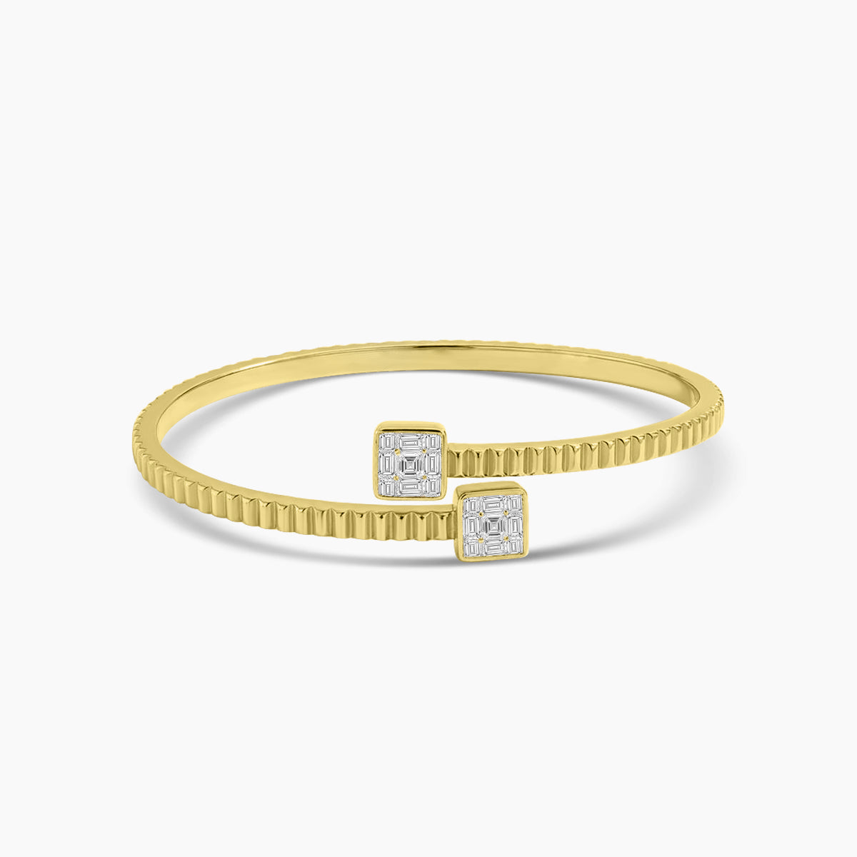 18KY 0.608 CTW DIAMOND DECO BANGLE (2AC-0.21,16BG-0.40)