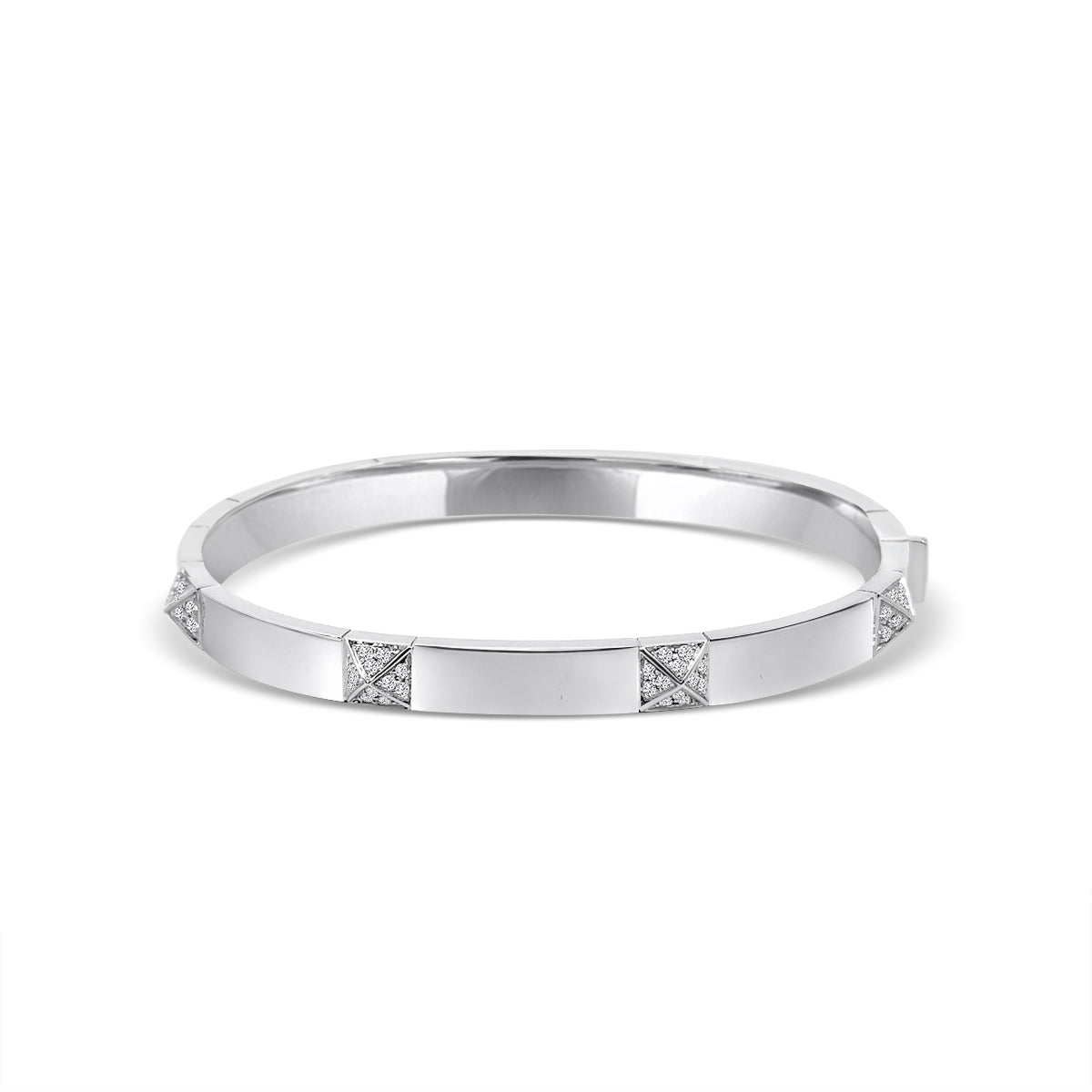 18KW 0.58 CTW DIAMOND PYRAMID BANGLE