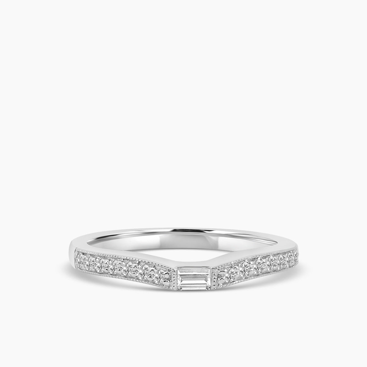 0.50 Ctw Curved Centered Baguette with Milgrain Diamond Band