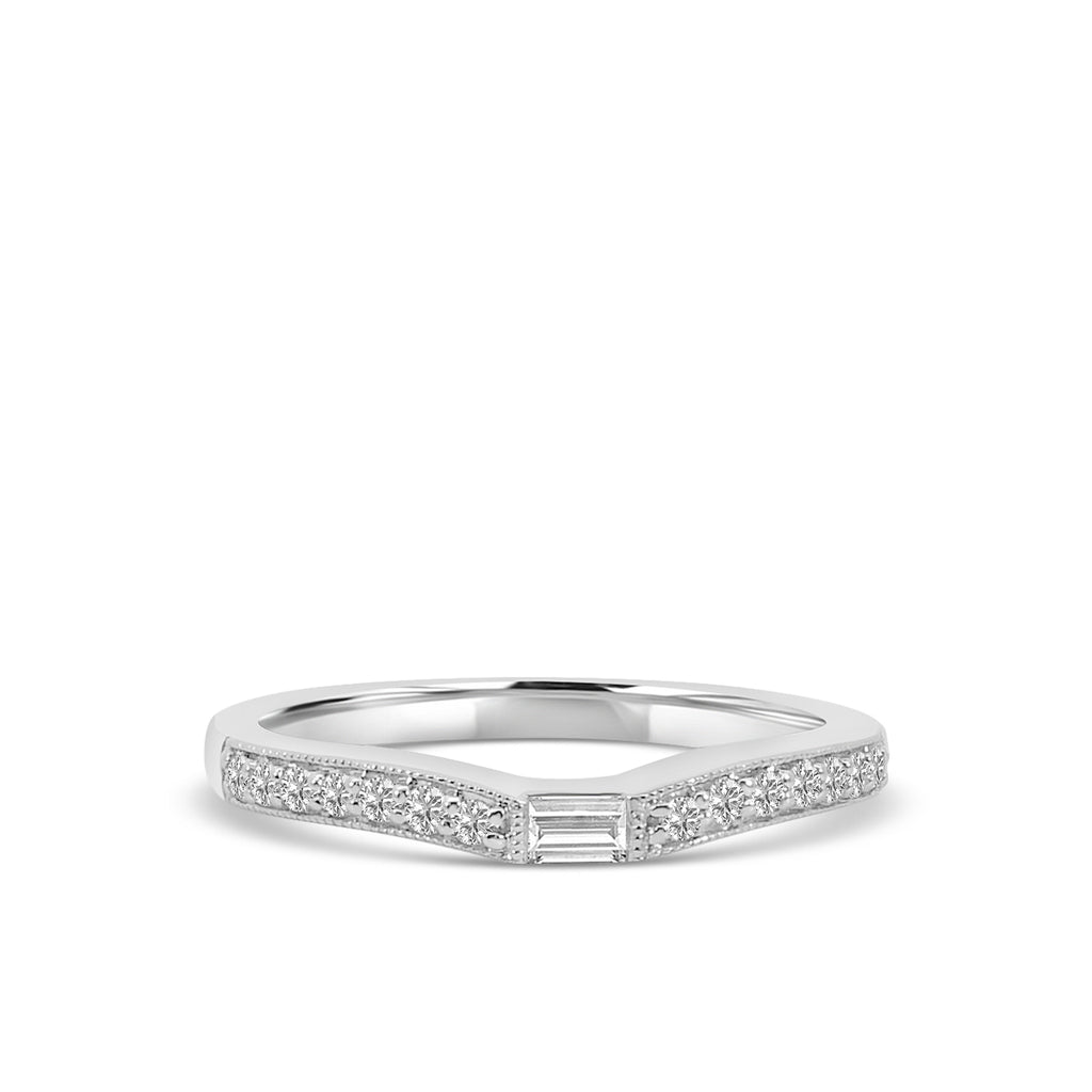 0.50 Ctw Curved Centered Baguette with Milgrain Diamond Band